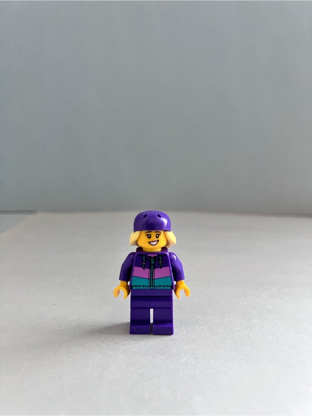 LEGO City Skater Minifigure